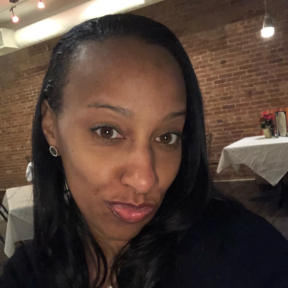 Meet your Posher, Laila